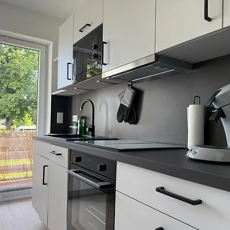 아파트 Completely Renovated With King-size Bed And Loggia 스프링게