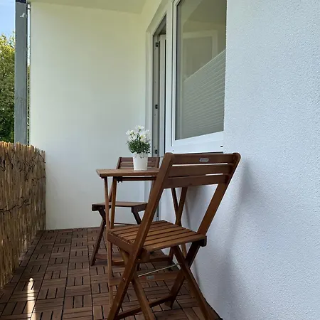 Completely Renovated With King-size Bed And Loggia 아파트 스프링게