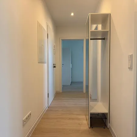 Completely Renovated With King-size Bed And Loggia